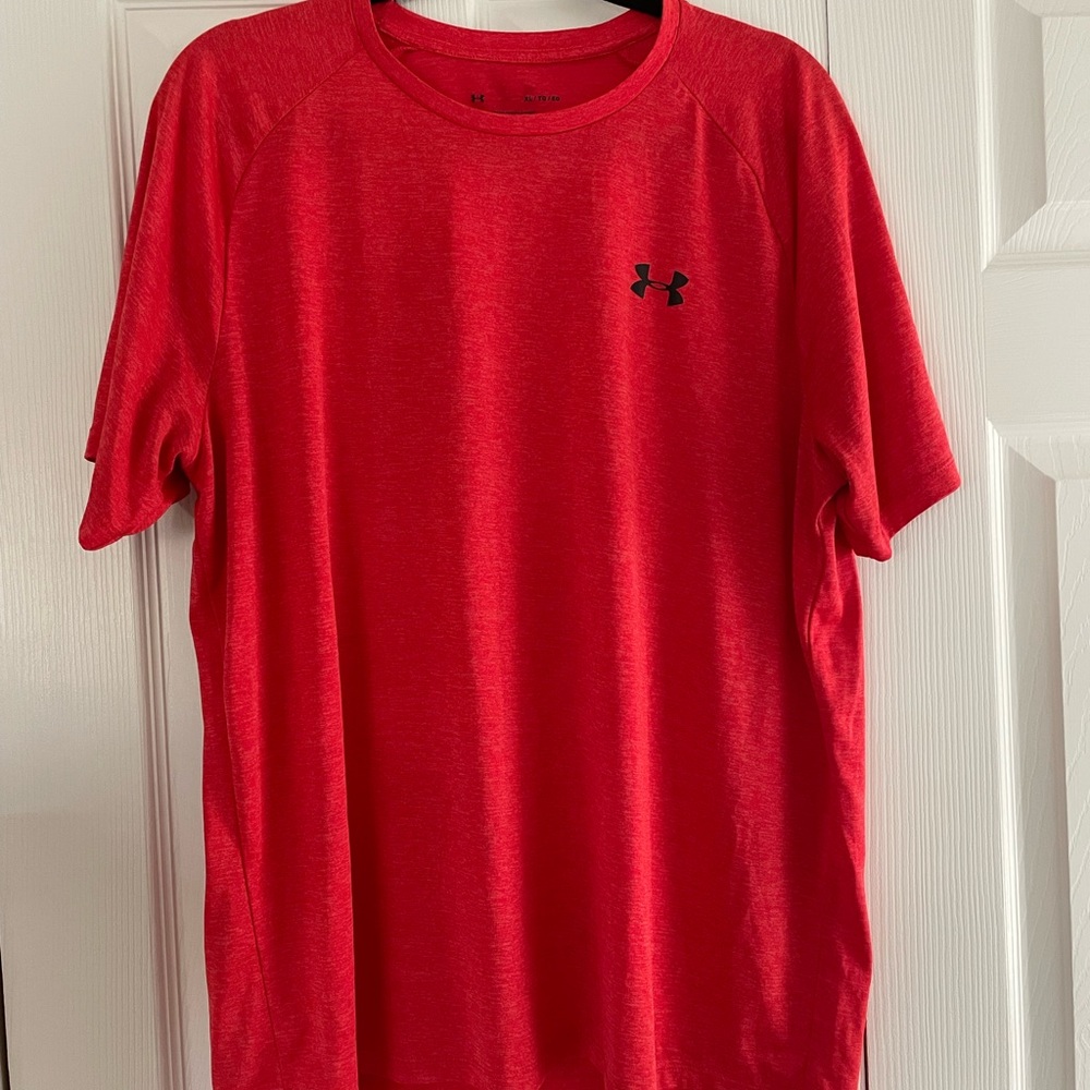 Under Armour Men's Red Short Sleeve Tee